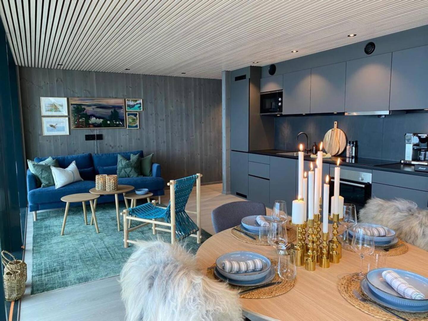 Waterfront Apartment With Panoramic Sea View 헤닝스베르 외부 사진