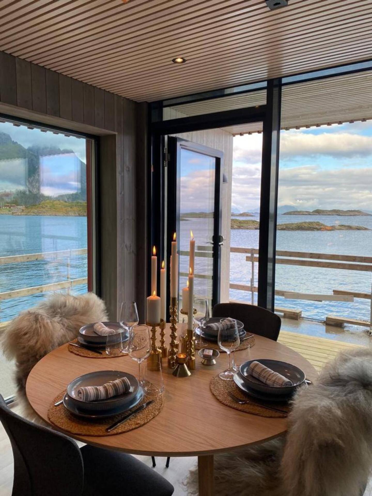Waterfront Apartment With Panoramic Sea View 헤닝스베르 외부 사진